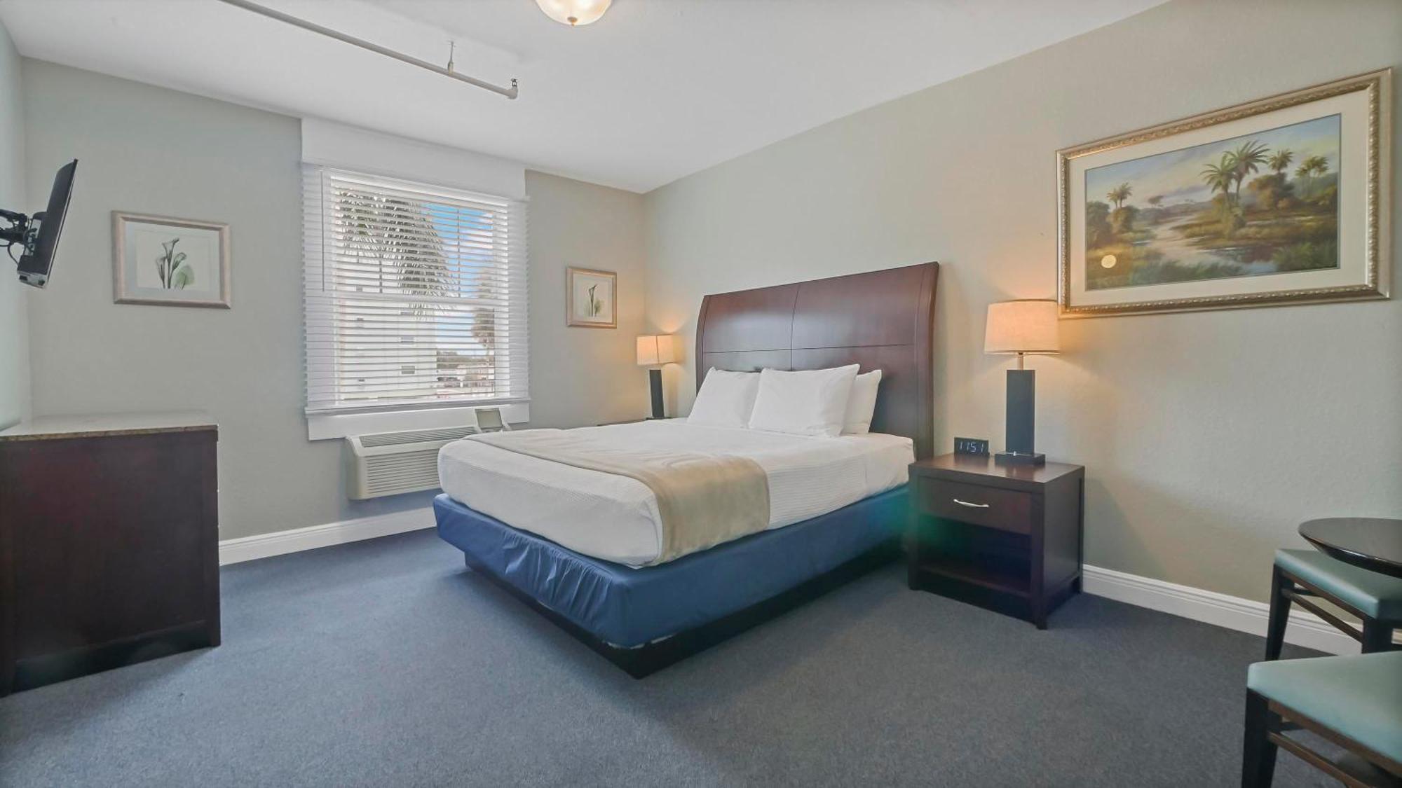 King Room,1572740576:JPEG